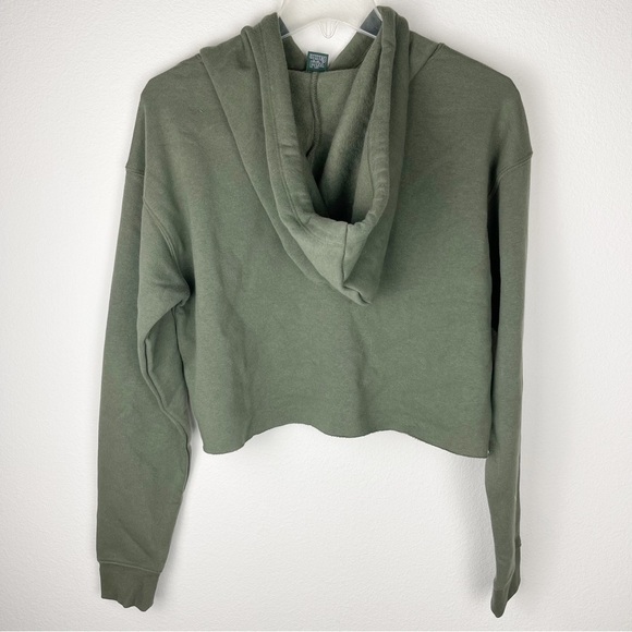 Women’s Wild Fable Olive Green Crop Too Sweater Size Small! - Picture 4 of 7